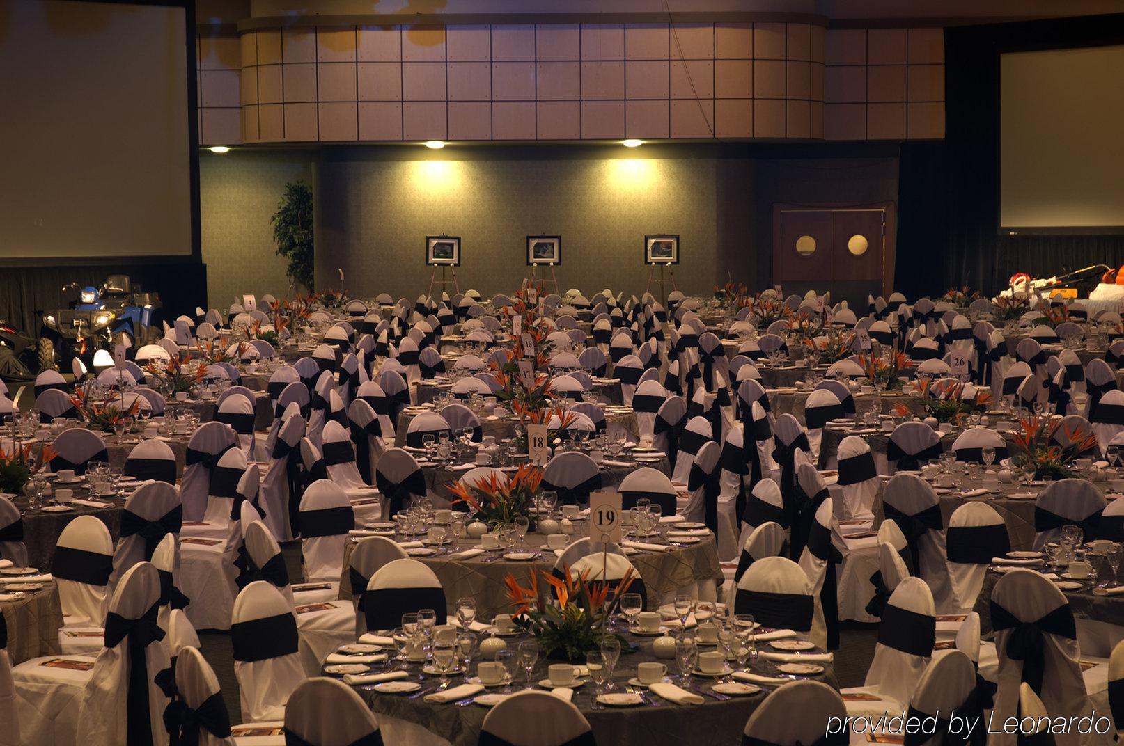 Delta Hotels By Marriott St. John'S Conference Centre Экстерьер фото